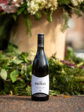 ✨ Hody v Horních Bojanovicích ✨ Tradiční kroje, muzika, zpěv, tanec a samozřejmě víno 🍷 to všechno k hodům patří. Jsme...